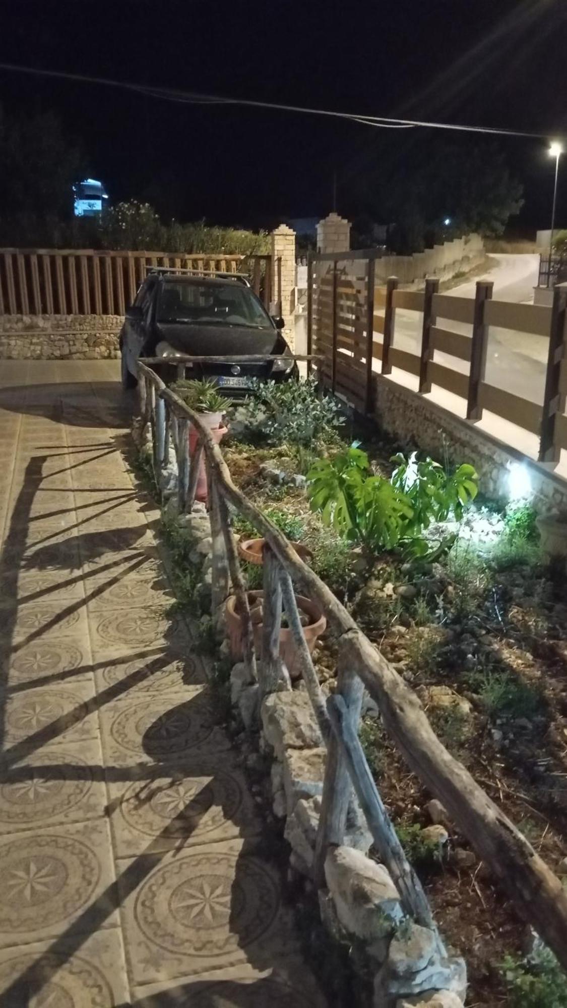 Villa Uria Monolocali Con E Senza Angolo Cottura Ischitella Exterior foto